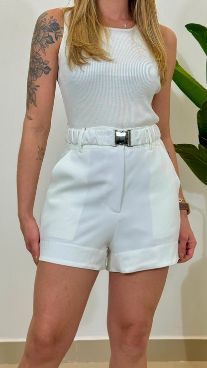 SHORT COM CINTO CHIC LET REF. 599